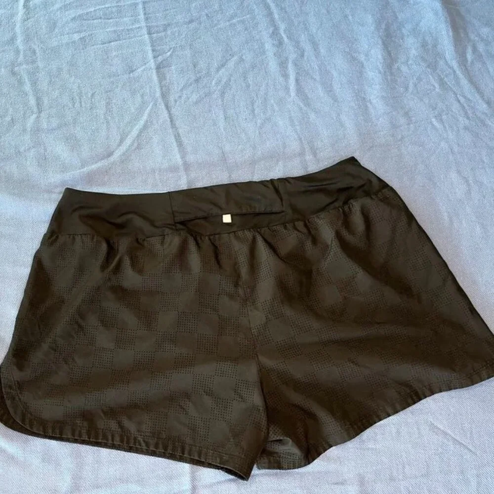 Nike Dri-Fit Athletic Shorts Size: XL Condition: Preloved – Excellent condition